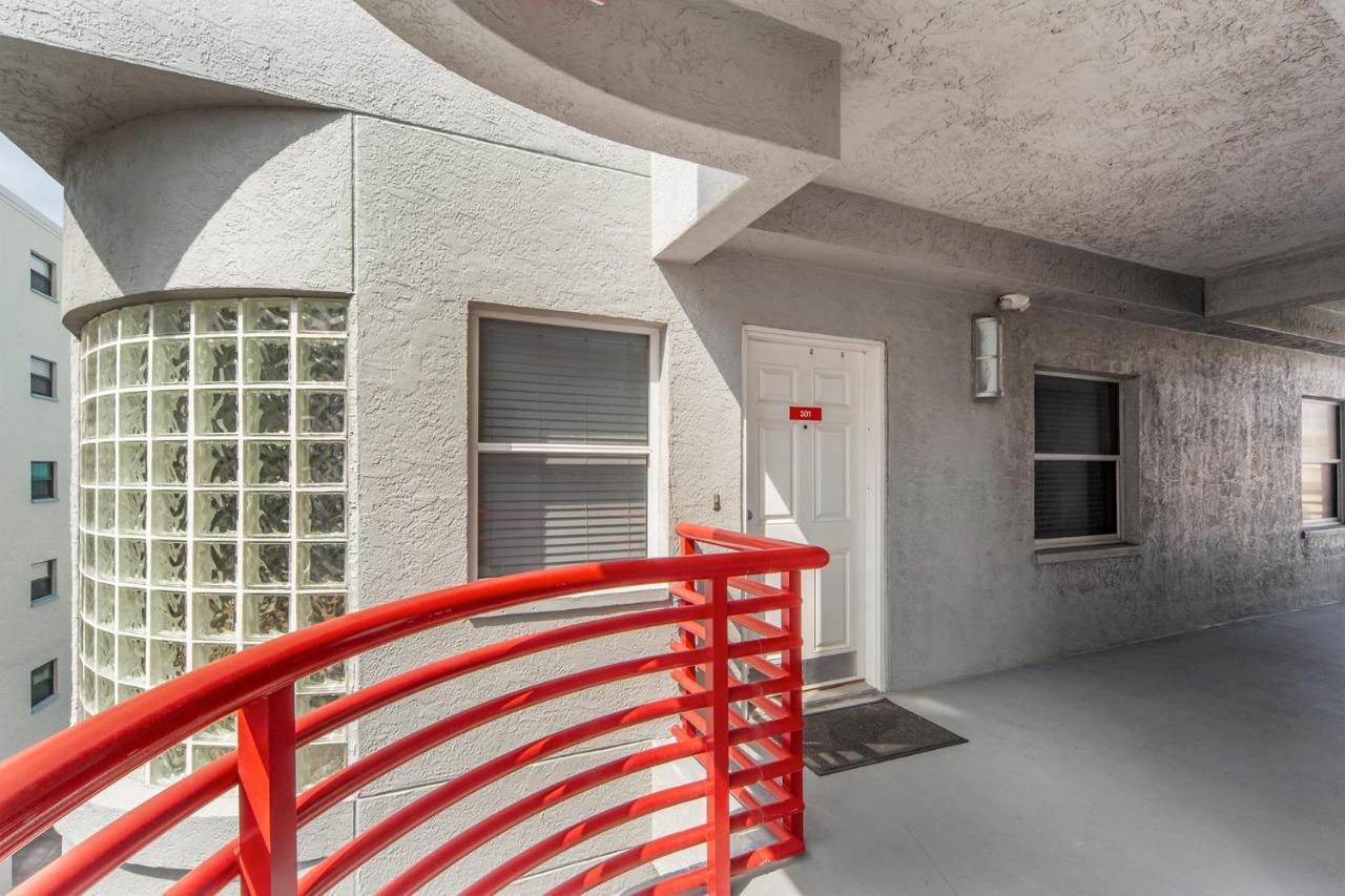 301 Crimson Condos St. Pete Beach Exteriér fotografie