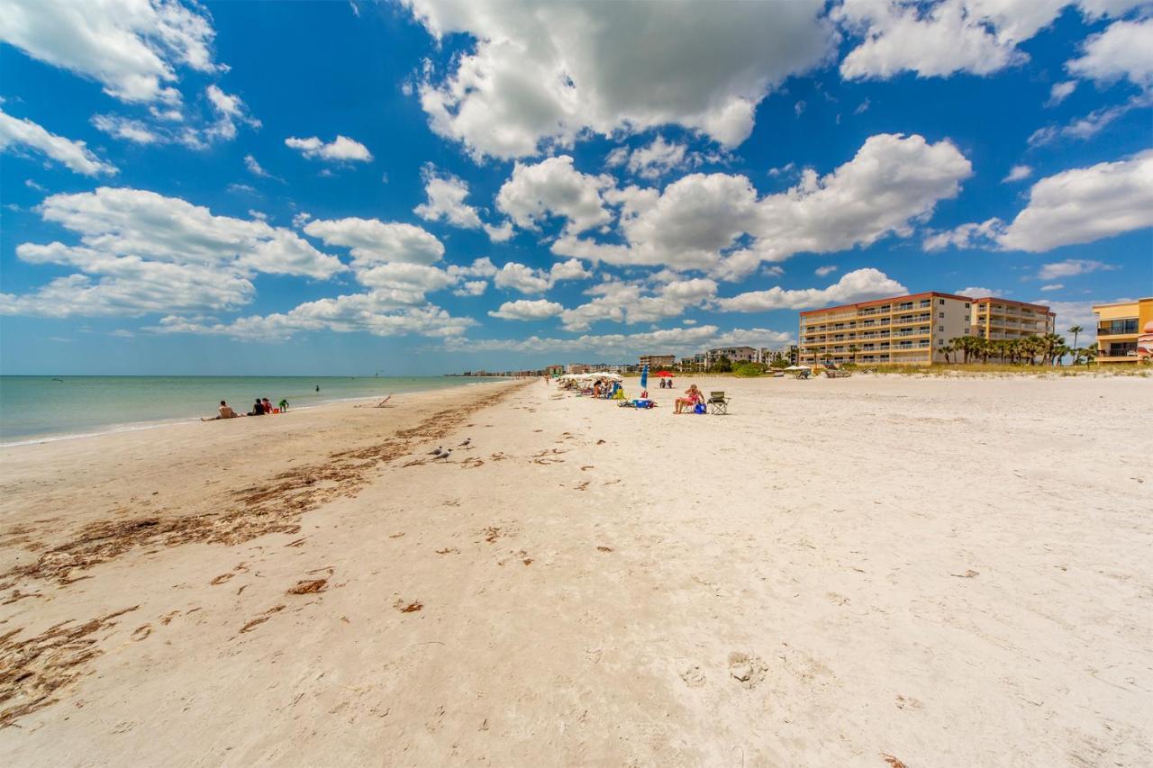 301 Crimson Condos St. Pete Beach Exteriér fotografie