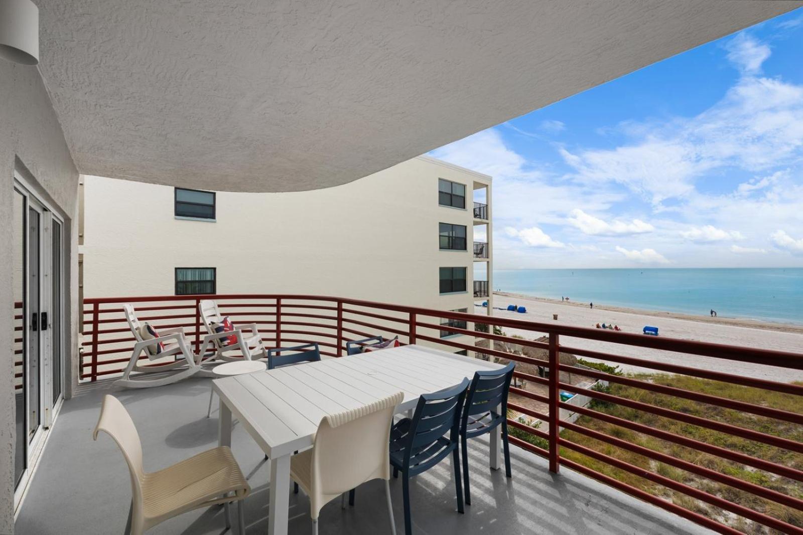 301 Crimson Condos St. Pete Beach Exteriér fotografie